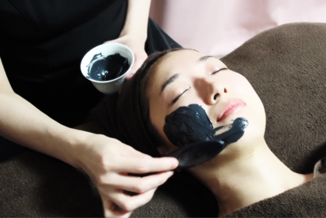 リラクゼーションエステ フェイシャルマッサージ 広島 横川 女性のためのエステサロン アロマリンパマッサージ グラシュー